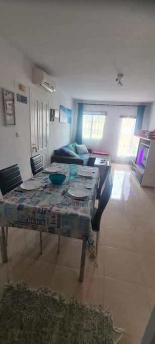 Bungalow Avec Piscine Torrevieja Esterno foto