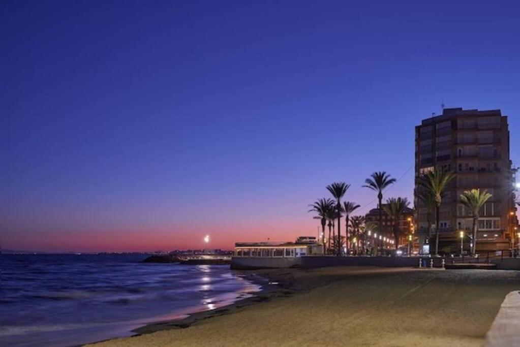 Bungalow Avec Piscine Torrevieja Esterno foto