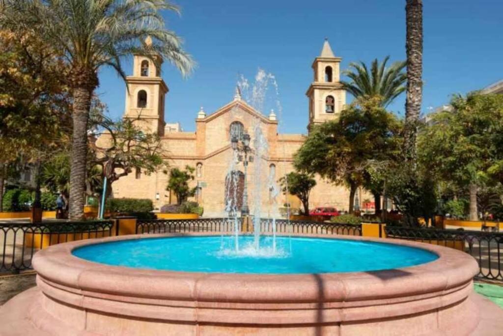Bungalow Avec Piscine Torrevieja Esterno foto