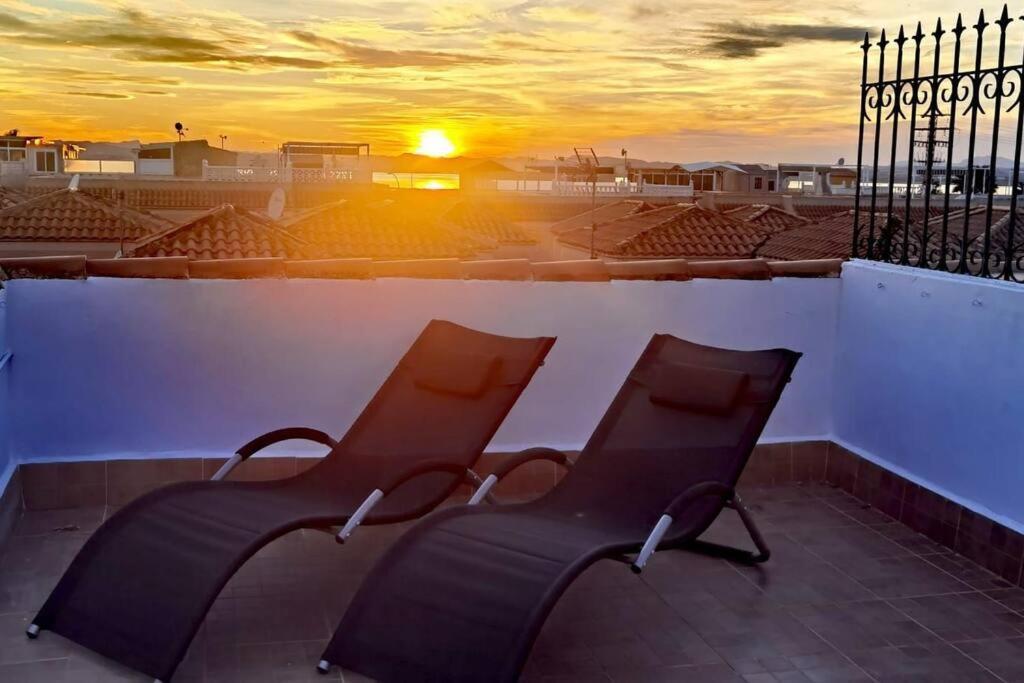 Bungalow Avec Piscine Torrevieja Esterno foto